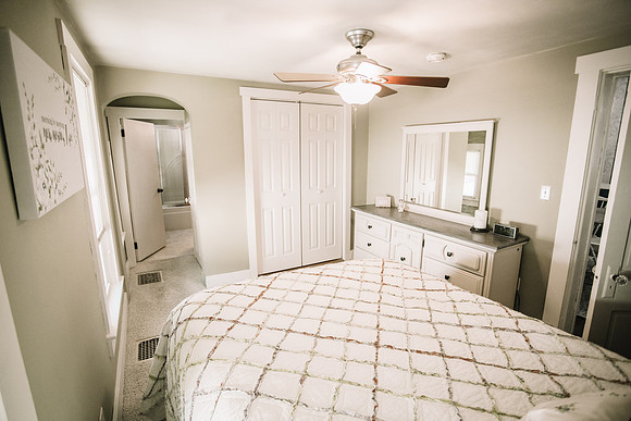 209 E Arnold-28