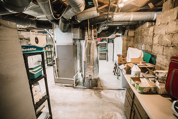 209 E Arnold-32