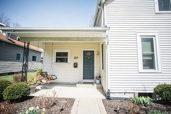 209 E Arnold-2