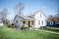 209 E Arnold