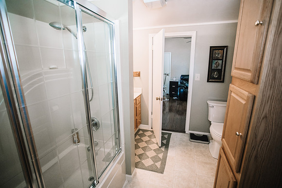 209 E Arnold-18