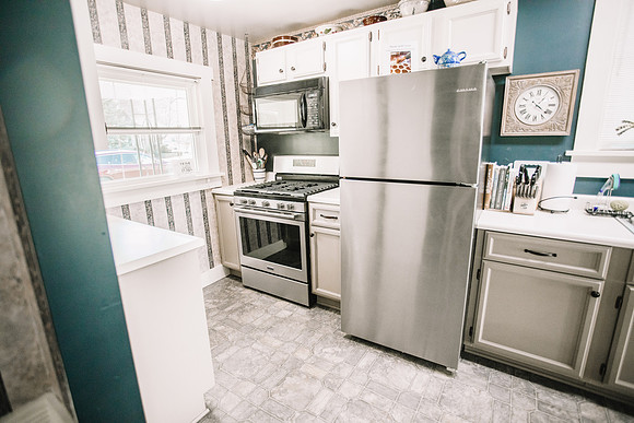 209 E Arnold-24